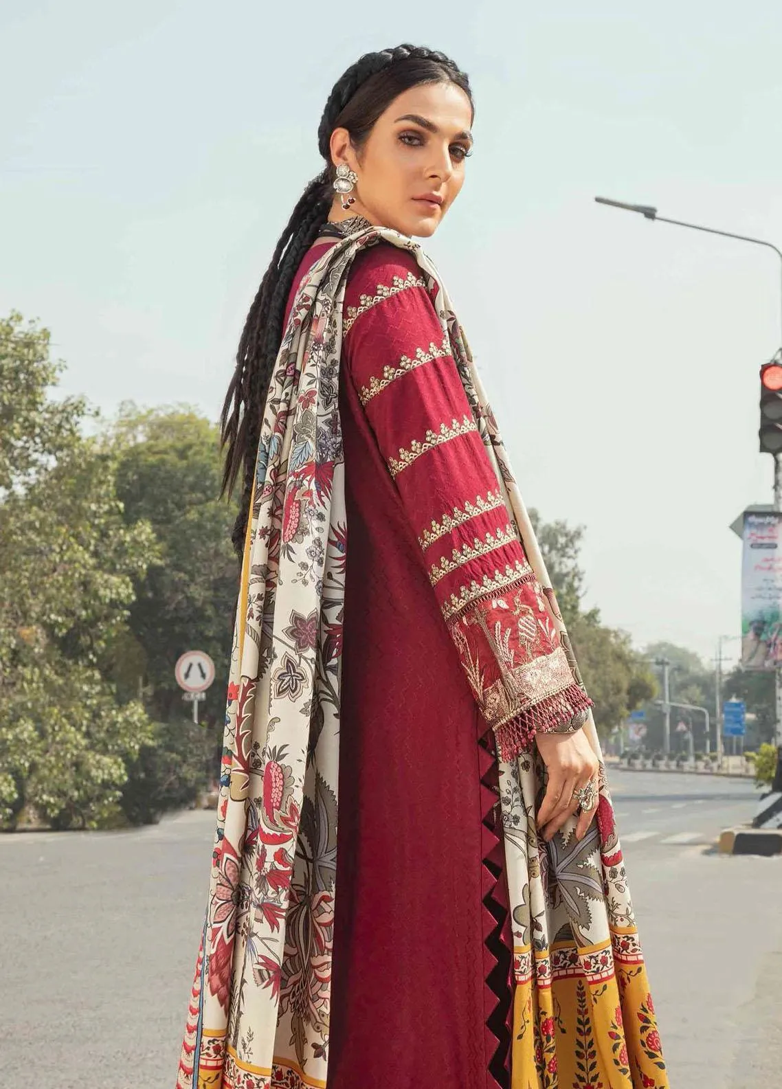 Afrozeh Embroidered Linen Unstitched 3 Piece Suit - 02