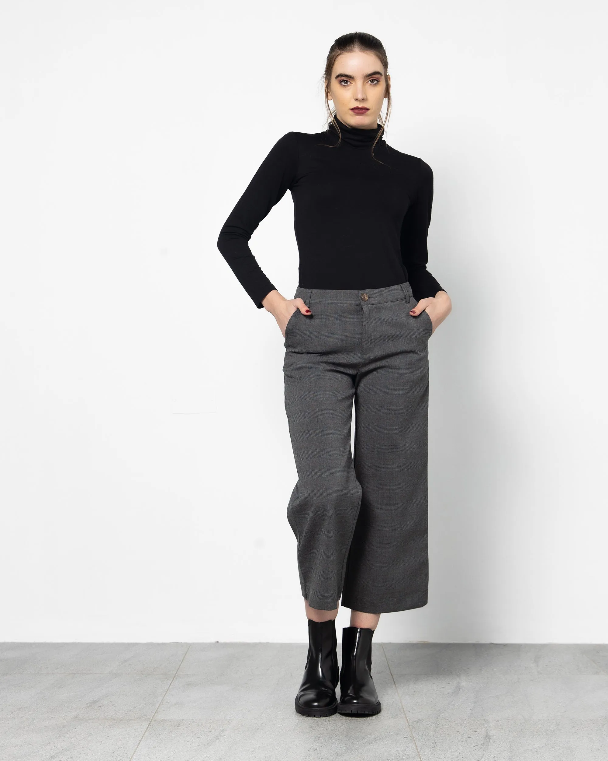 CROPPED STRAIGHT CUT PANT 1240 - بنطلون