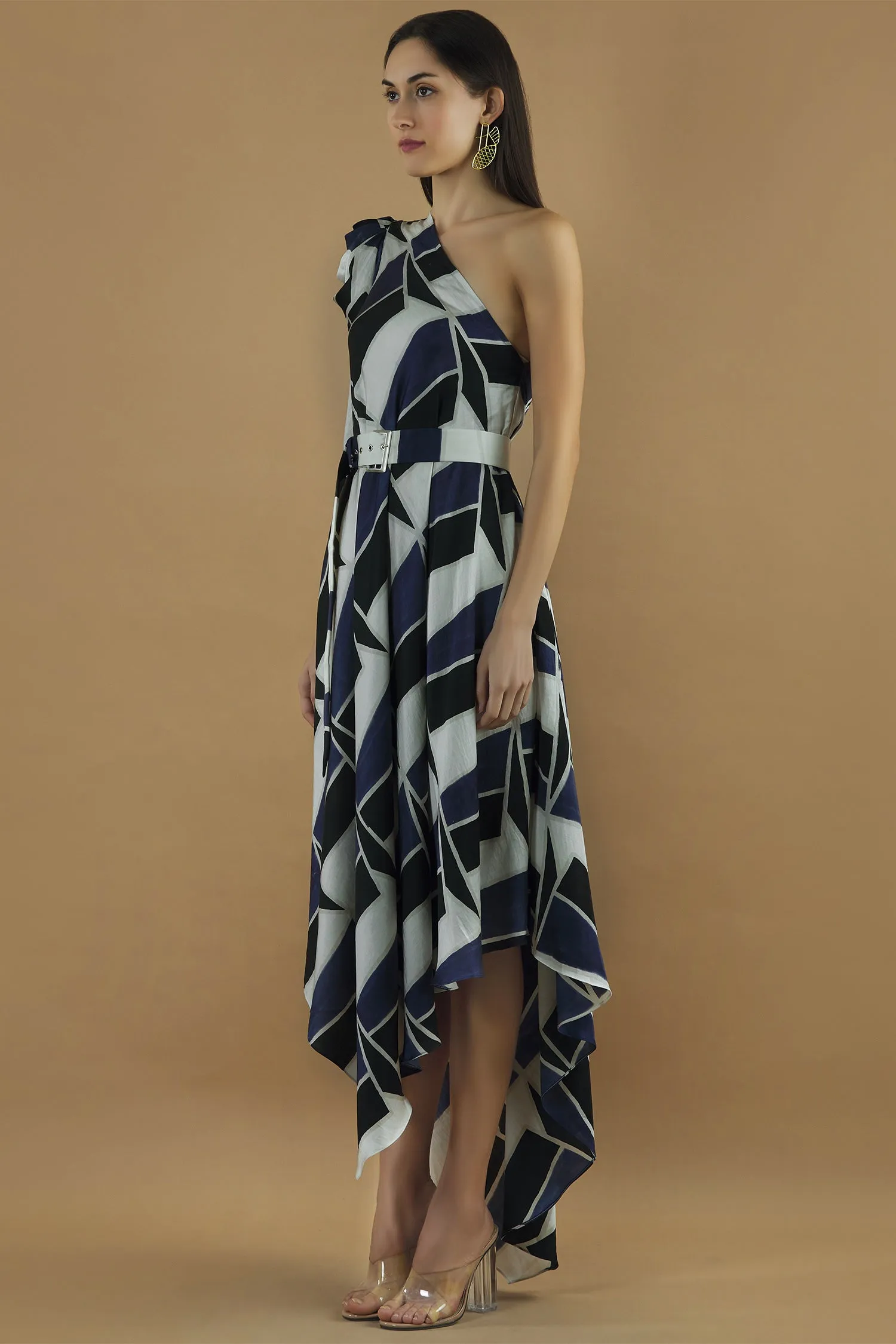 Geometric Printed One Shoulder Drape