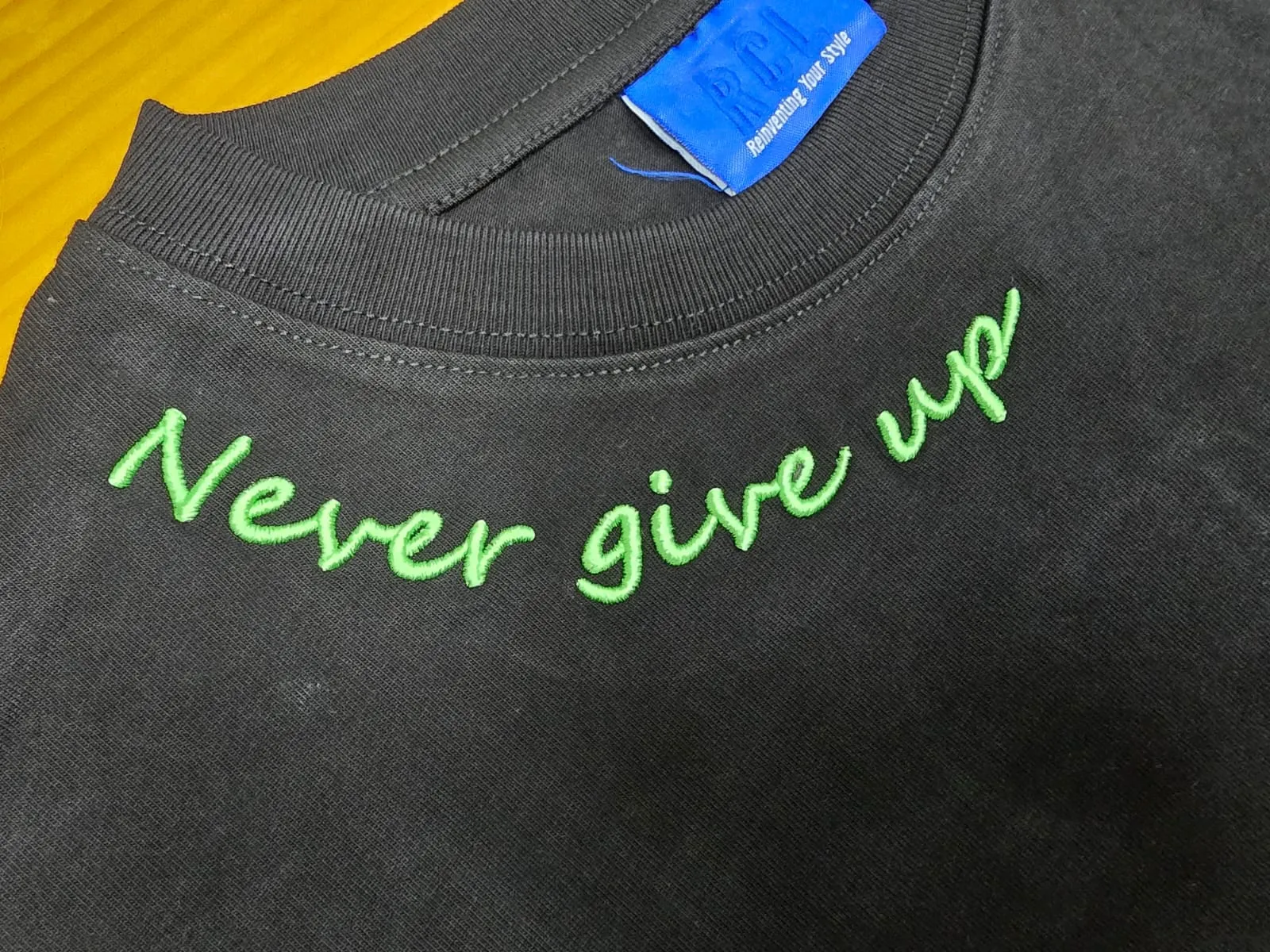 “Never give up” Premium Oversized Tee - 2931