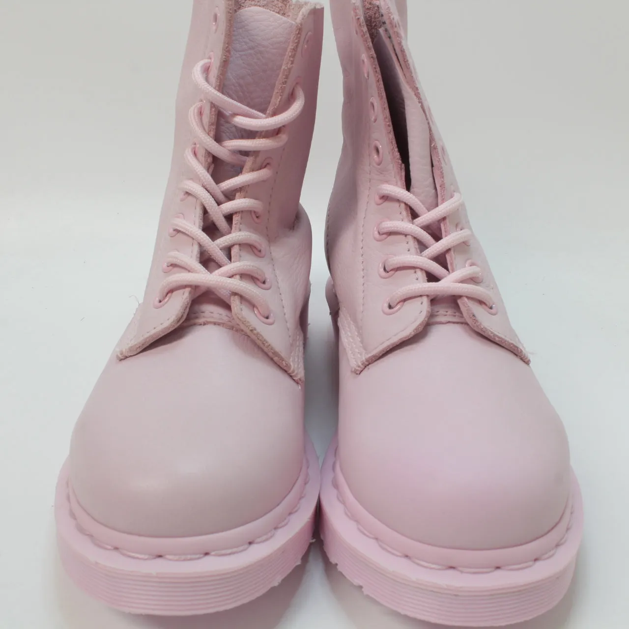 Womens Dr. Martens 8 Eyelet Lace Up Boots Chalk Pink Virgina Uk Size 4